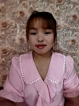 Mina_xYx Adlı Modelin Canlı XXX Sohbeti