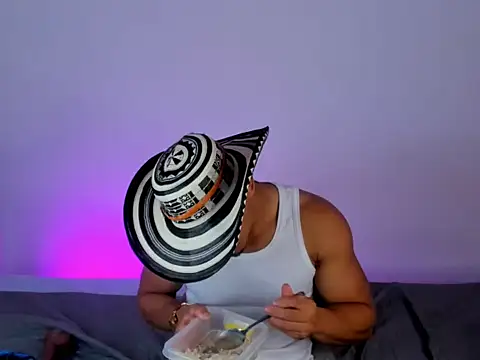 Chat XXX ao vivo de ALAN_NEWTON