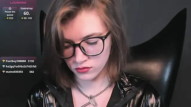 Chatroom XXX en direct de CathyAdams