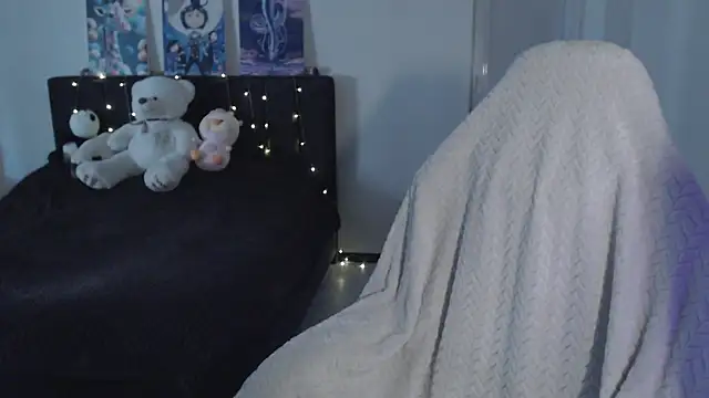 Little_flowers live XXX chat