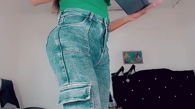 Chat XXX en directo de Oriana_braom