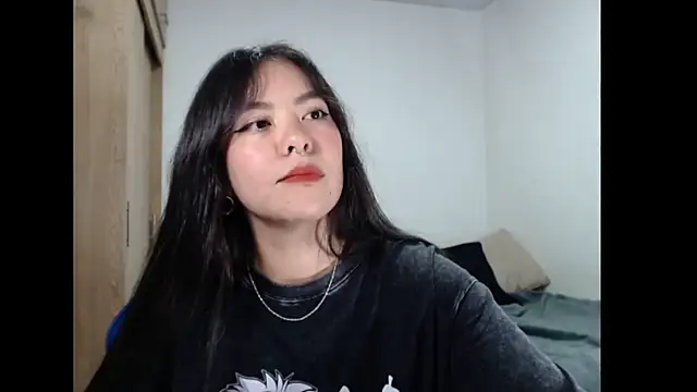 EloiseJun Live XXX-chat