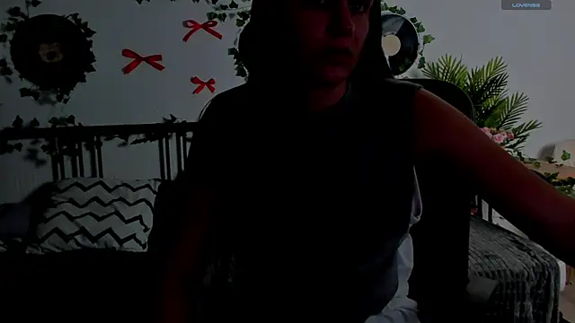NicoleWells22 Chat XXX in diretta