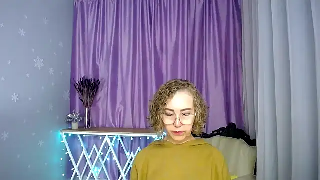 queen_a_n_i's Live XXX Chat