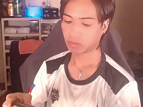 Ryu_23 লাইভ XXX চ্যাট