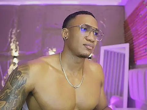 Czat XXX na żywo – LoganVarela
