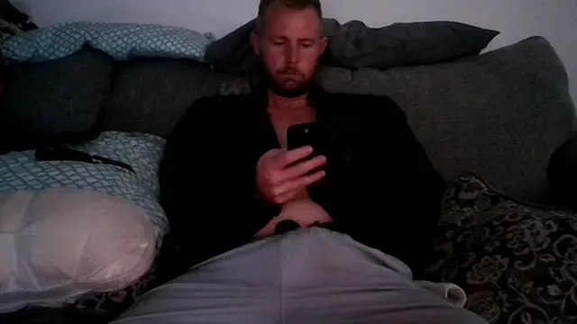 XXX chat uživo modela boysfirsttime