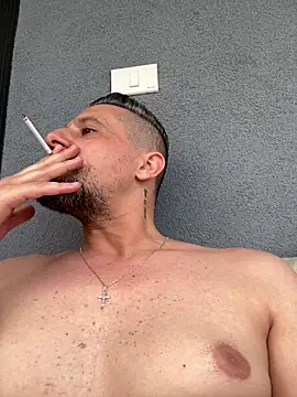 InsaneMattt Adlı Modelin Canlı XXX Sohbeti