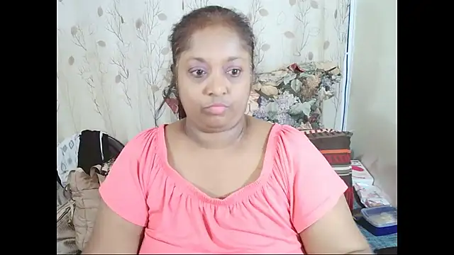 Indiantasha's Live XXX Chat
