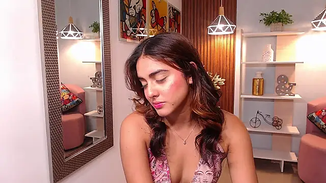 _Lucy_Grey_ Chat XXX in diretta