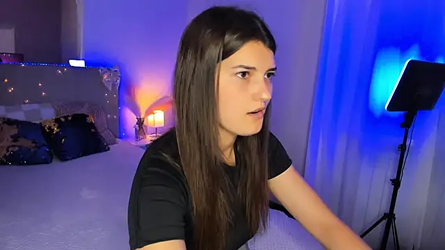 Laura_Leee XXX чат на живо