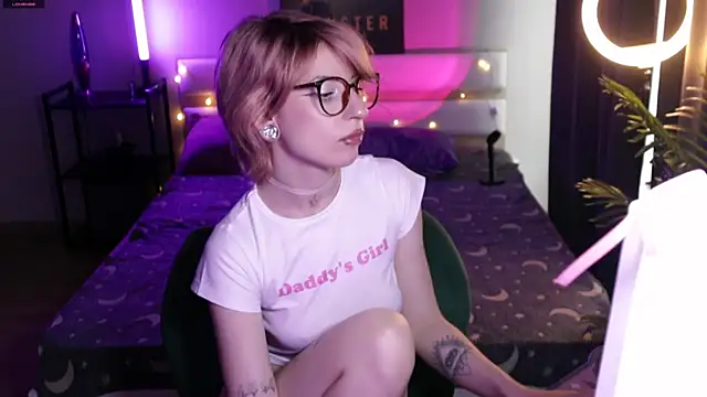 _Moonlight_t live XXX chat