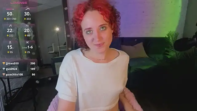 ScarlettSparkss' Live XXX Chat