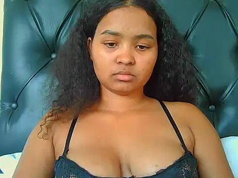 XXX chat uživo modela indianaphrodite1