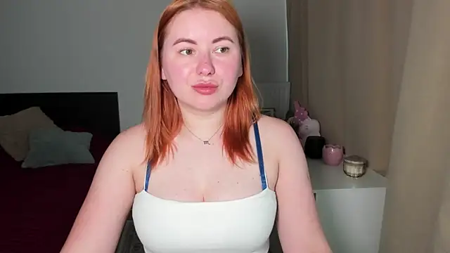 צ'אט XXX בשידור חי של LAYLAxSTAR