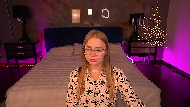 EmilySunshineS লাইভ XXX চ্যাট