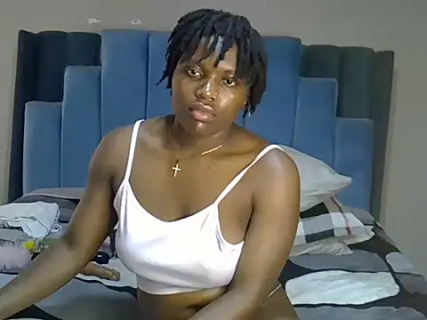 melanin_moon – Naživo XXX chat