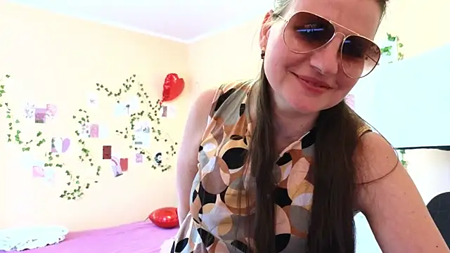Mirabelle_Velvet Live XXX-Chat
