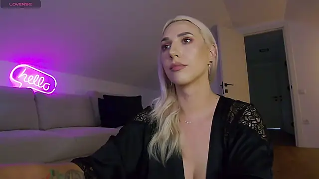 צ'אט XXX בשידור חי של KhloeK