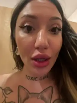 SaintSquirt's Live XXX Chat