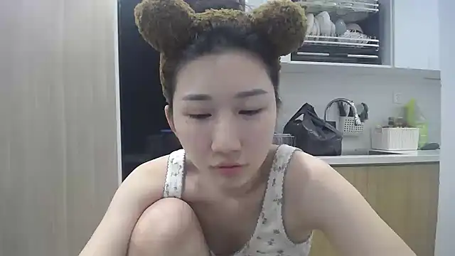 XXX chat uživo modela Asiagirll