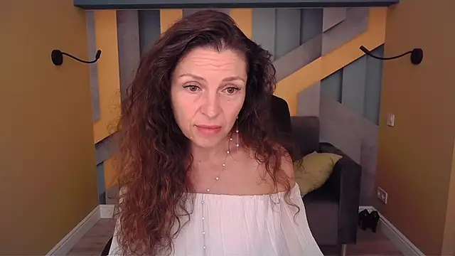 XXX chat uživo modela EllaLong