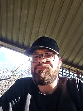 Онлайн чат XXX BeardedCubZA