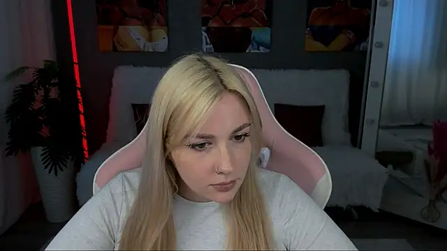 AmaliaWinslet Chat XXX in diretta