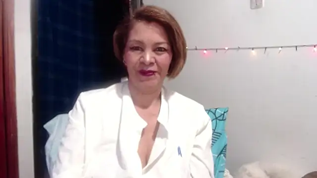 electra-mommy Live XXX-Chat