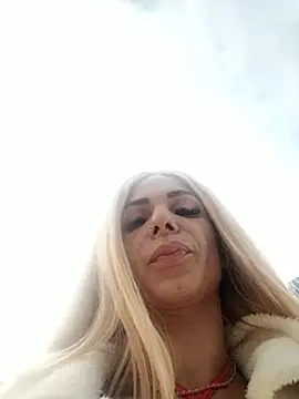Thifanydotada's Live XXX Chat