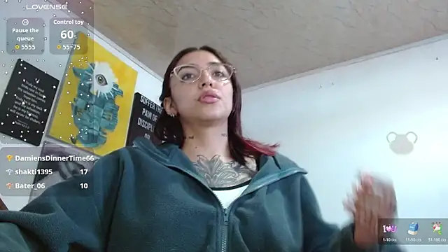 ZoeBakers_'s Live XXX Chat