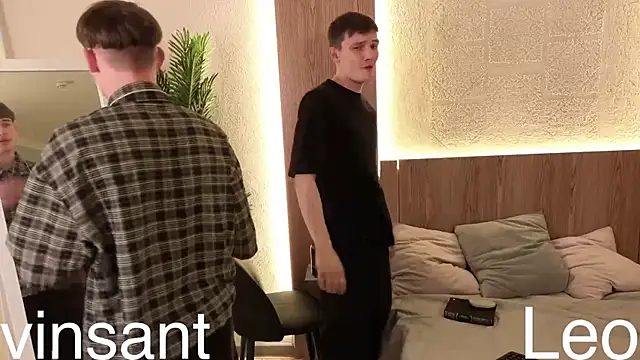 Vinsant_X: онлайн-секс-чат