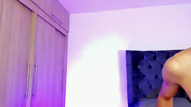 Chat +18 de Camiloriiveera ao vivo