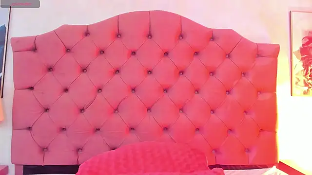 ThyaraJhons' Live XXX Chat