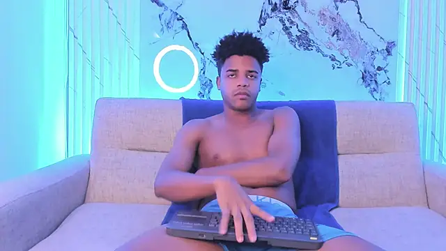 Chat XXX ao vivo de TaylorClay_