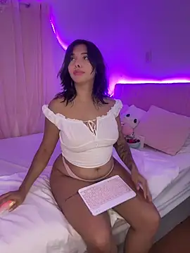 LucyMartelli 现场XXX聊天