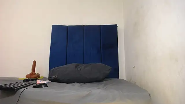 Kelly-001 Live XXX-Chat