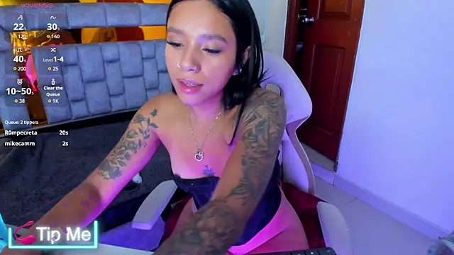 Chatroom XXX en direct de miiaboss_