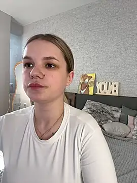 צ'אט XXX בשידור חי של KimEvanss