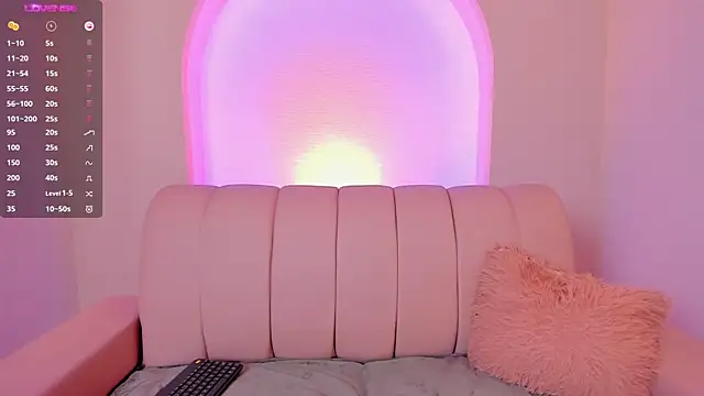 lexiethompson_ élő XXX-chatje