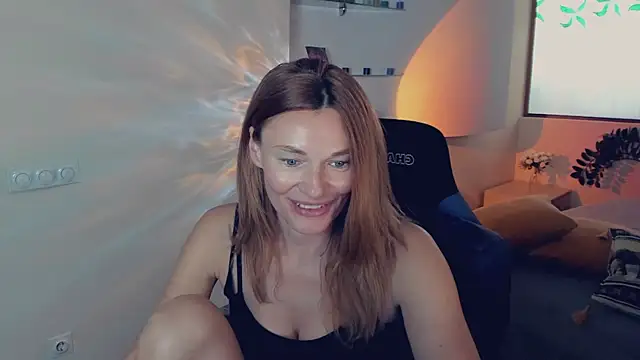 دردشة MistyBarnes الجنسية المباشرة