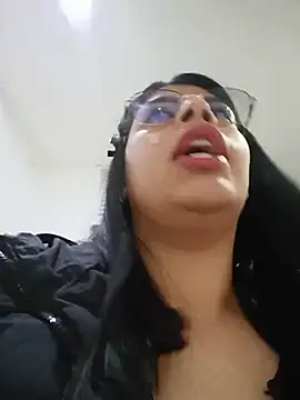 SOFIA-11_ Live XXX-Chat