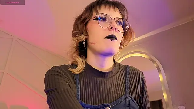Rossiee_huntt's Live XXX Chat