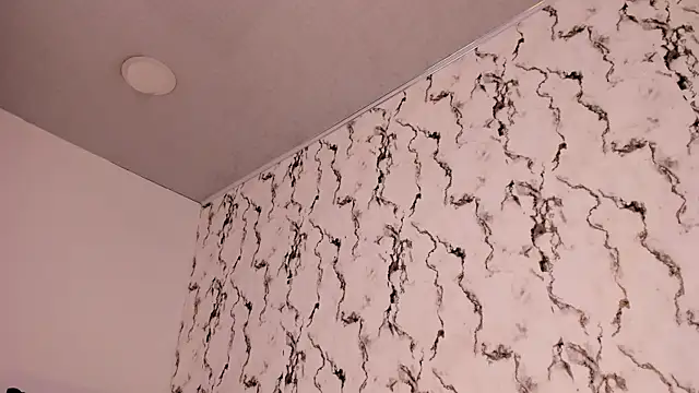 XXX chat uživo modela Fiorelaa_