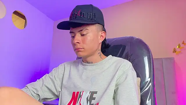 Nascary_Fox Chat XXX live