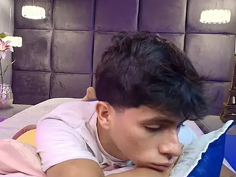 saintDangelo webcam show