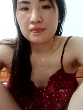 XXX chat uživo modela Kee2000