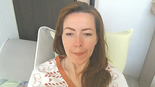 XXX chat uživo modela NicoleEunice87
