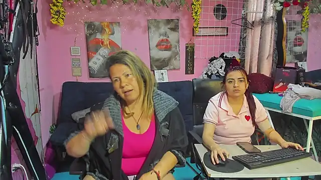 lesbiancuple's Live XXX Chat