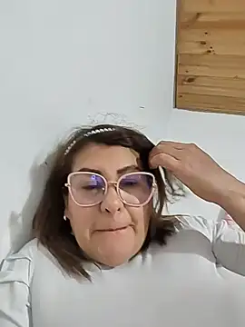 Chat XXX ao vivo de AlexxiaaMat